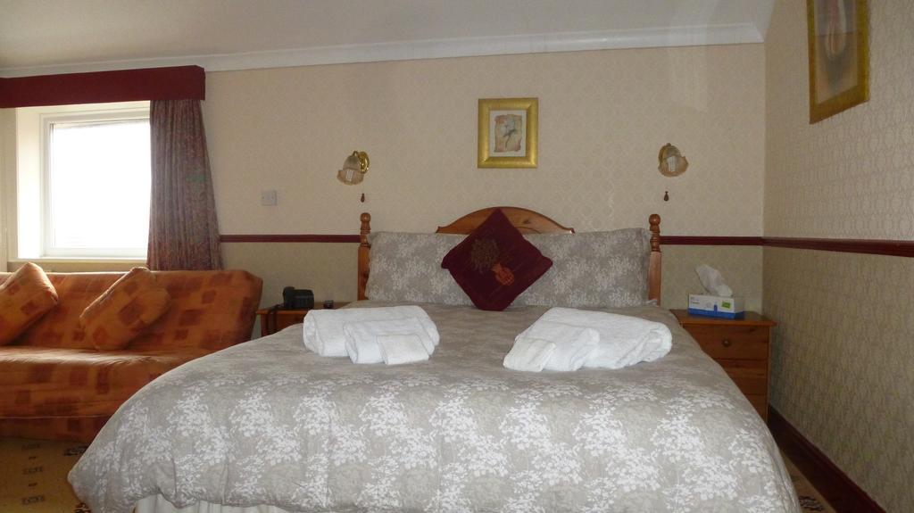 Whitehall Guest House Colwyn Bay Exteriör bild