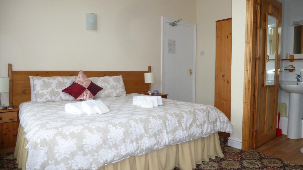 Whitehall Guest House Colwyn Bay Exteriör bild