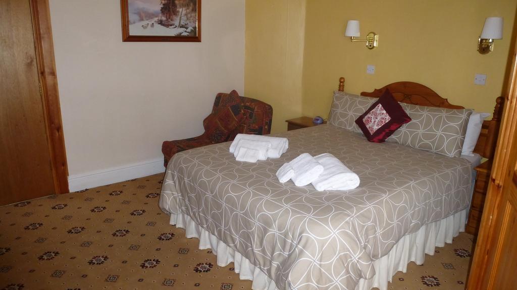 Whitehall Guest House Colwyn Bay Exteriör bild