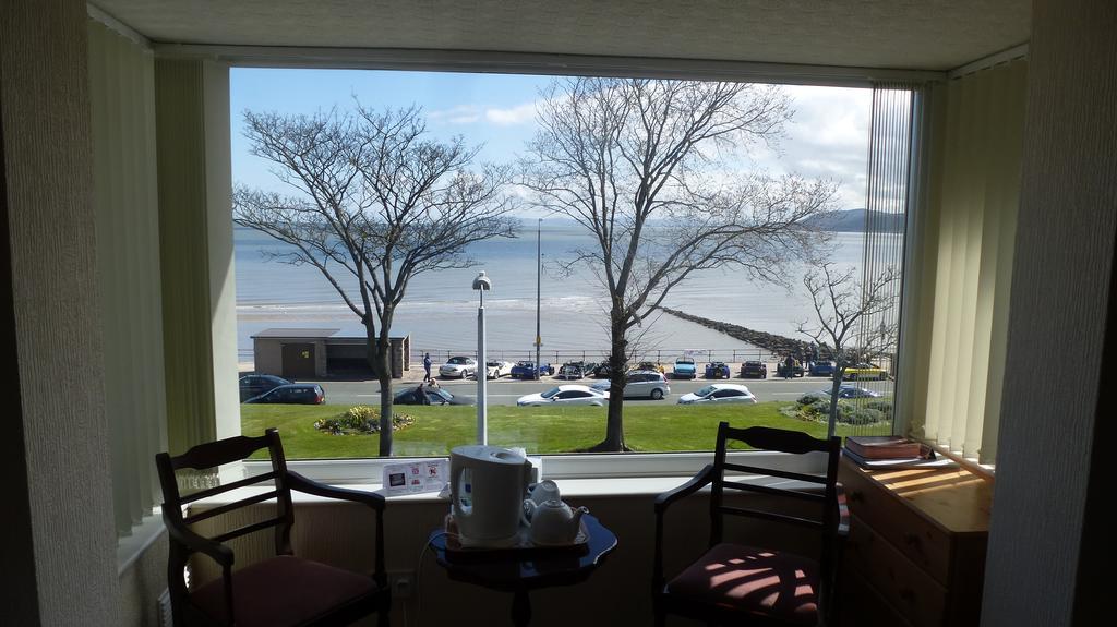 Whitehall Guest House Colwyn Bay Exteriör bild